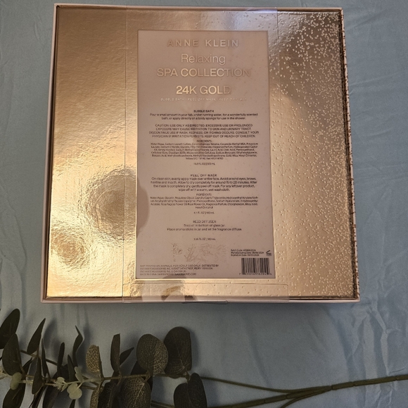 Anne Klein 24k gold Spa collection gift set - Picture 2 of 4